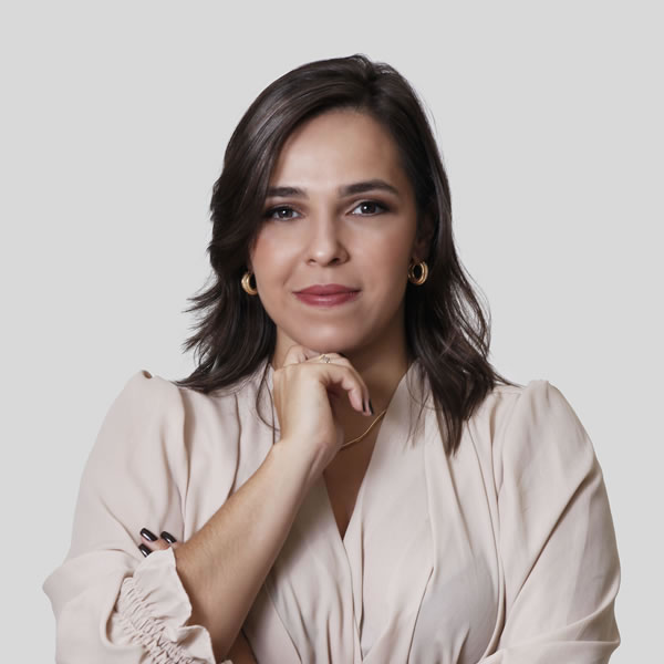 Dr. Manoela de Paula Baldo